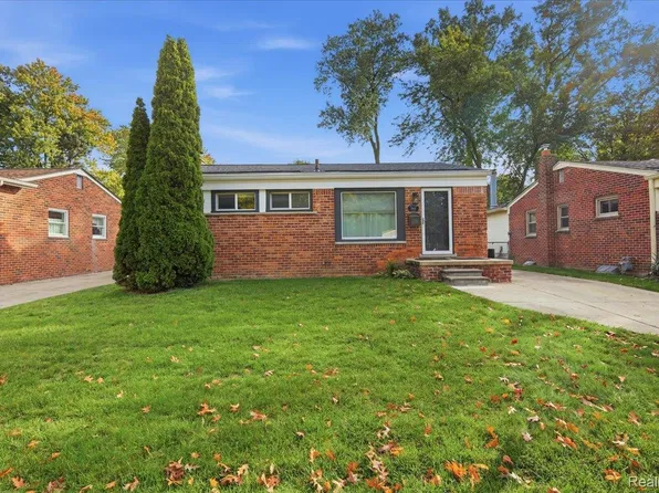 2932 Maplewood Ave, Royal Oak, MI 48073