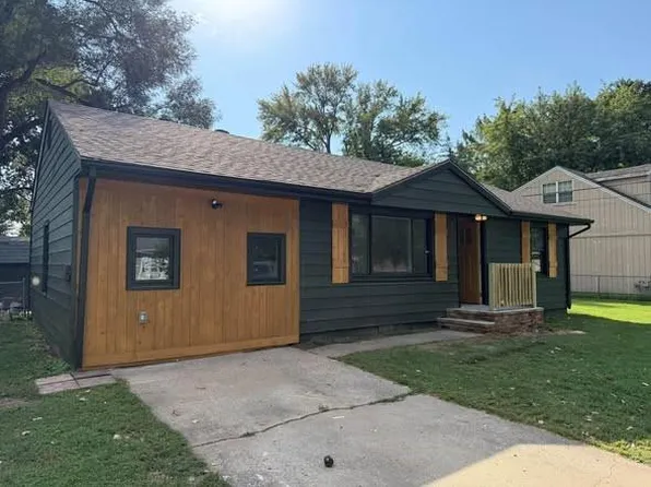 311 N Hudson St, Buckner, MO 64016