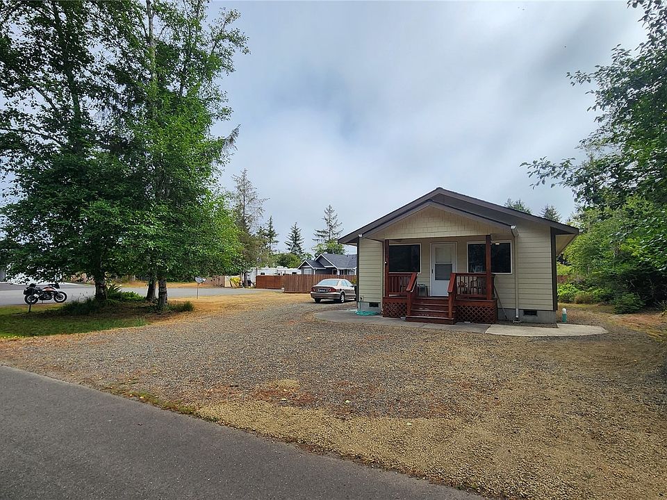 1st image of 720 Wood Duck Avenue SE