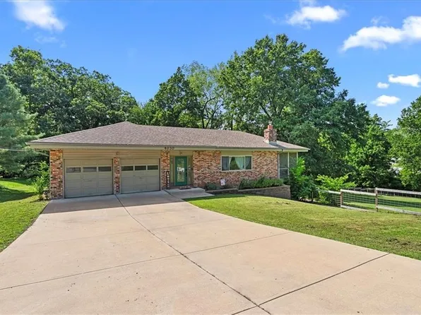 4030 N Monroe Ave, Kansas City, MO 64117