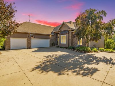 47924 Copperwood Cir, Harrisburg, SD, 57032