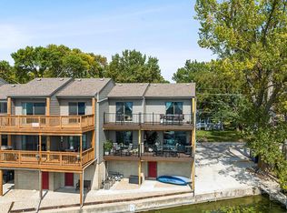 414 E Lake St APT 10, Ventura, IA 50482