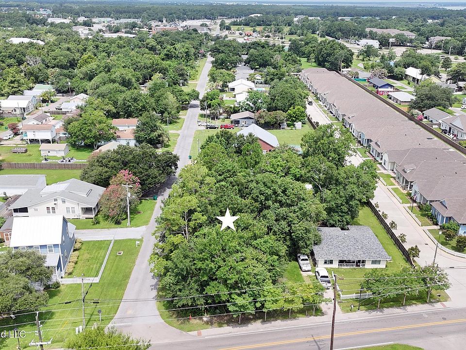 1st image of Demontluzin Ave