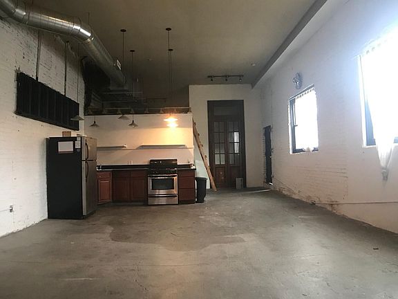 2nd image of 1822 N Hancock St APT 1