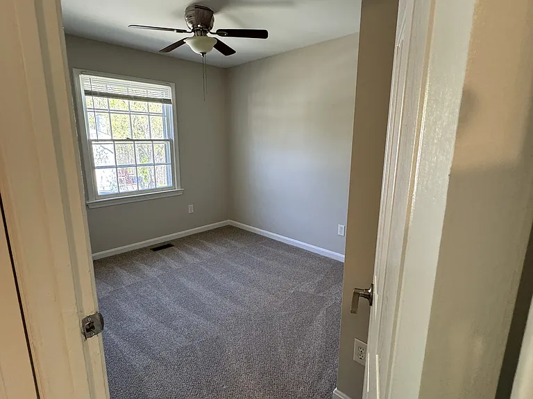 8505 Cherry Heights Ct — Photo 21