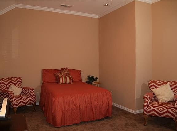 5th image of 1124 Westmoreland Dr