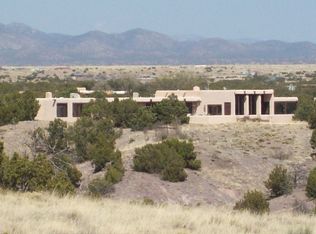 52 Coyote Trl, Santa Fe, NM 87508