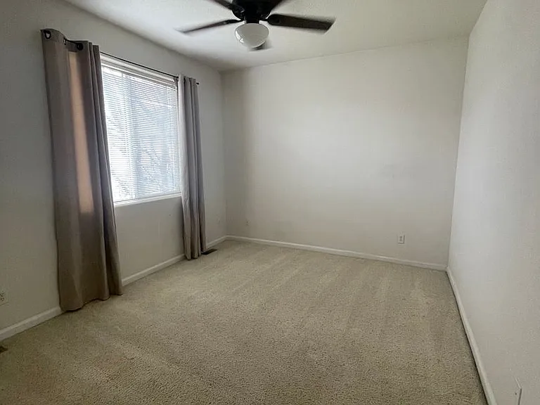 2845 Willow Tree Ln — Photo 20
