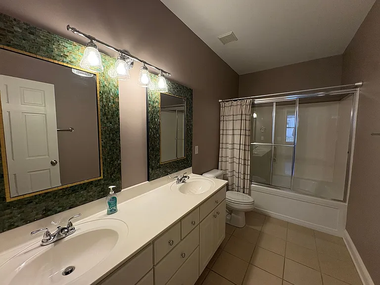 702 Bennett St #D — Photo 10