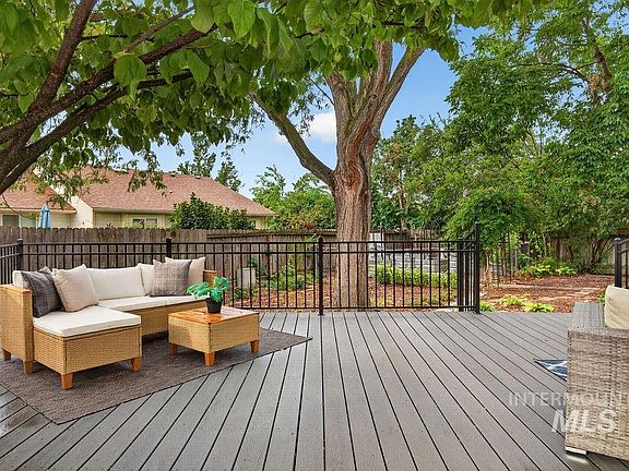 2nd image of 2239 N Carissa Pl