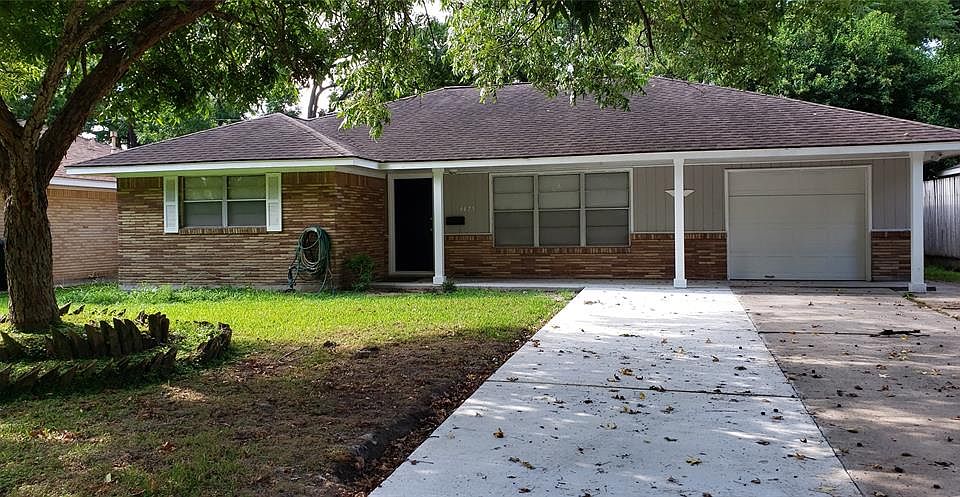 1st image of 4425 Nina Lee Ln
