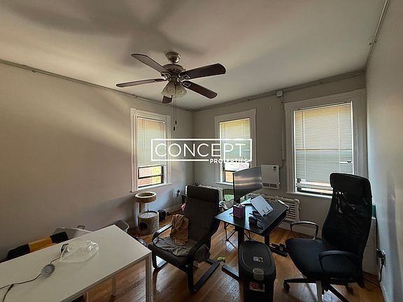 5th image of 48 John F Kennedy St #15