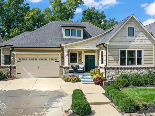 6736 W Stonegate Dr, Zionsville, IN 46077