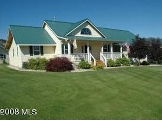 12310 Village View Dr, Leavenworth, WA 98826