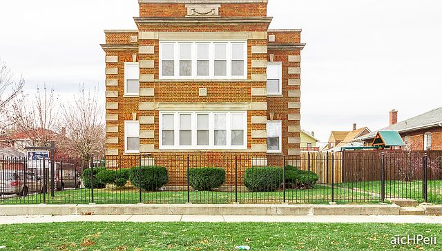 1st image of 7356 S Luella Ave
