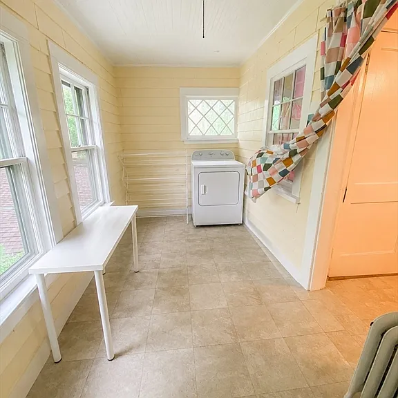 59 Rowe St #2 — Photo 13