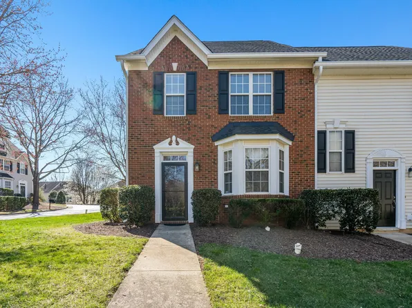 2606 Garden Knoll Ln, Raleigh, NC 27614