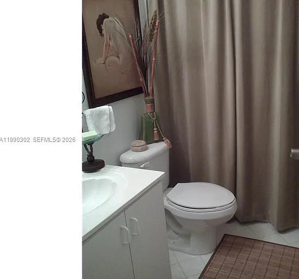 935 NE 33rd Ter #203 — Photo 9