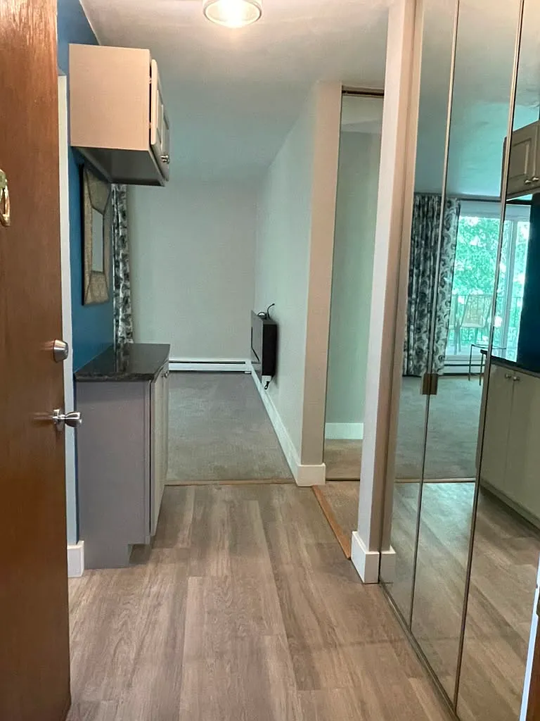 2 bed, 1200 sqft, $1,800 — Photo 1