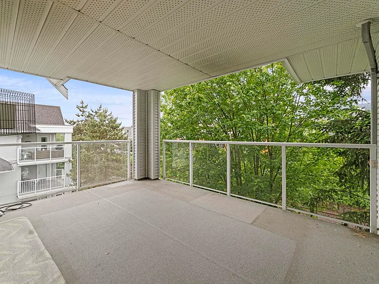3148 Saint Johns St — Photo 16
