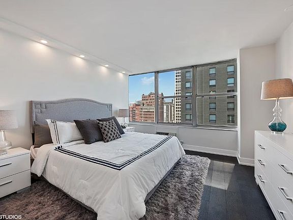 4th image of 1000 N Lake Shore Dr #2409