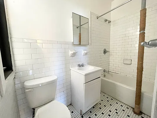 Rented by Pear NYC LLC | media 6