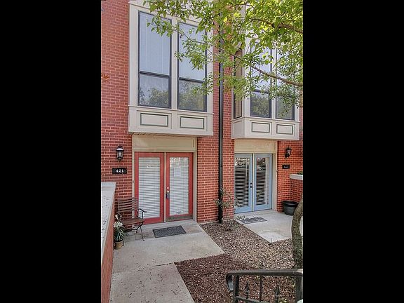 2nd image of 421 W 10th St #421