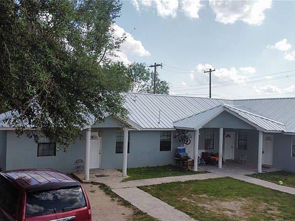 3rd image of 1604 Blue Jay Ave