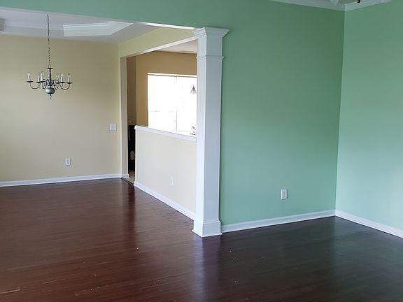 4th image of 2325 Arbor Vista Dr
