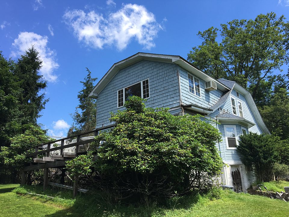 2nd image of 86 Arlington Ave
