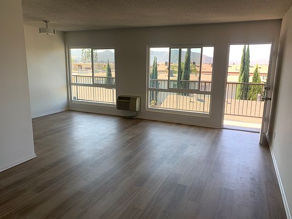 4th image of 528 E Verdugo Ave #J