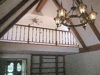 3rd image of 11112 Holly St