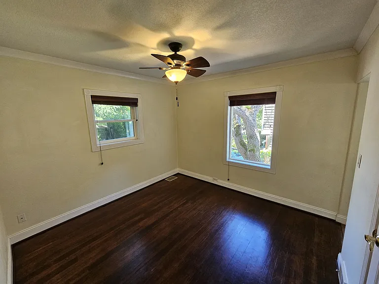 6306 SW 30th Ave — Photo 13