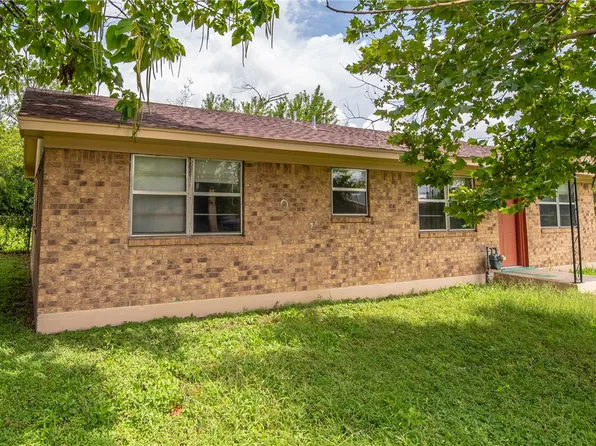 601 Martin Luther King Blvd, Cameron, TX 76520