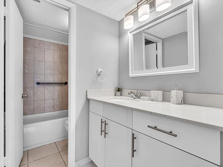 1410 S Ocean Dr #1103 — Photo 25
