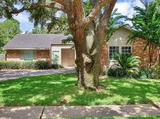 15322 Meadow Village Dr, Houston, TX 77095