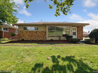 12895 Edison St, Southgate, MI 48195