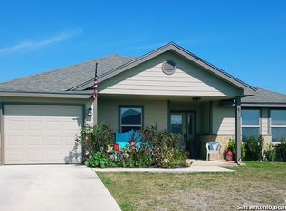 513 Indian Xing, Jourdanton, TX 78026