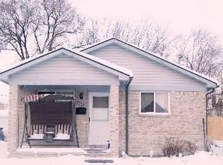 22521 Lambrecht Ave, Eastpointe, MI 48021