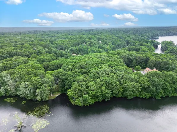 0 Beach St, Foxboro, MA 02035