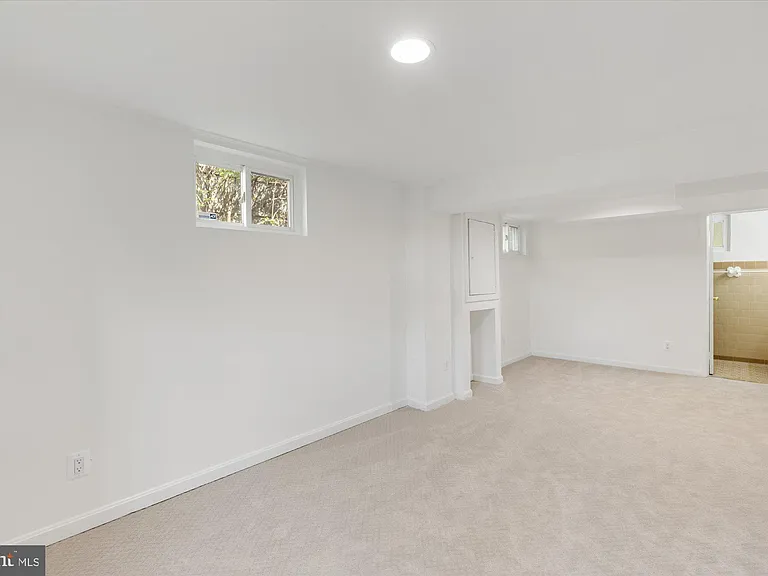 6514 Ivy Hill Dr — Photo 20