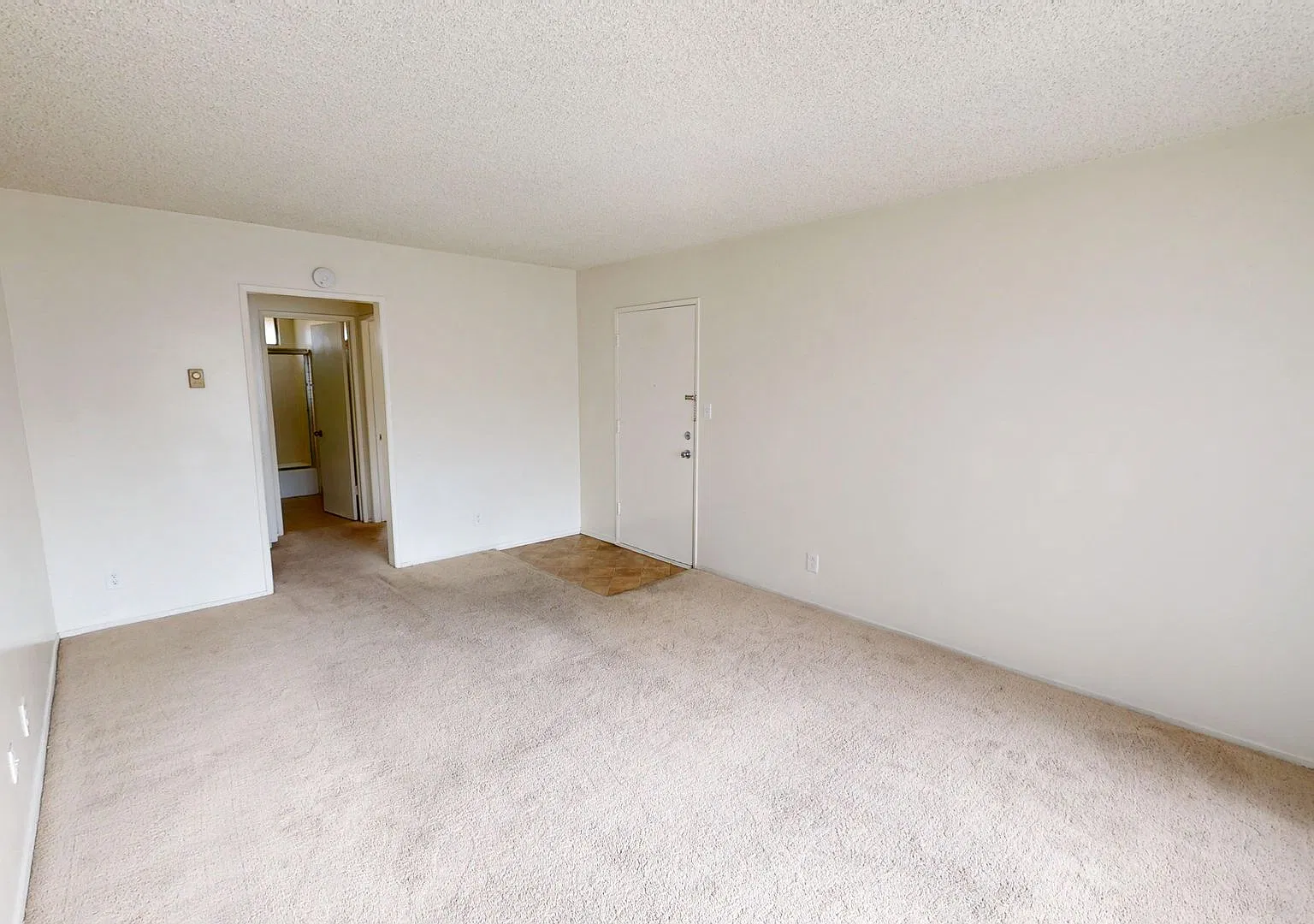 2 Bed 1 Bath In Alhambra — Photo 2