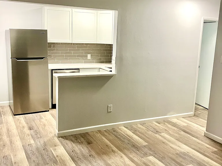 Laclede Forest Apartments — Photo 5