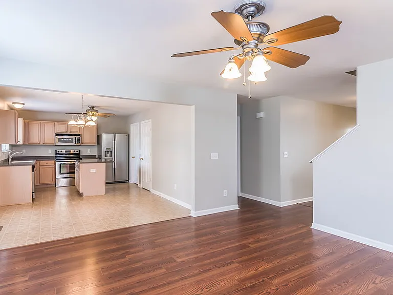209 Briarcotes Cir — Photo 3