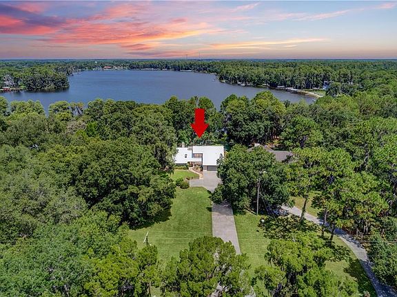4th image of 14439 Wadsworth Dr