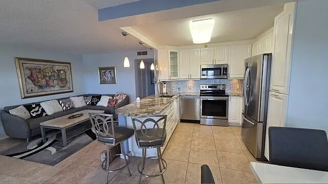 Photo 2 of 13 - 4030 Rexford Rd #403 - Boca Raton, FL Building Photo - 4030 Rexford Rd #403