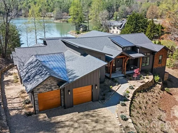 984 Eagle Lake Dr, Brevard, NC 28712