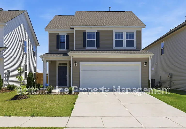 24 Blackthorn Ln — Photo 1