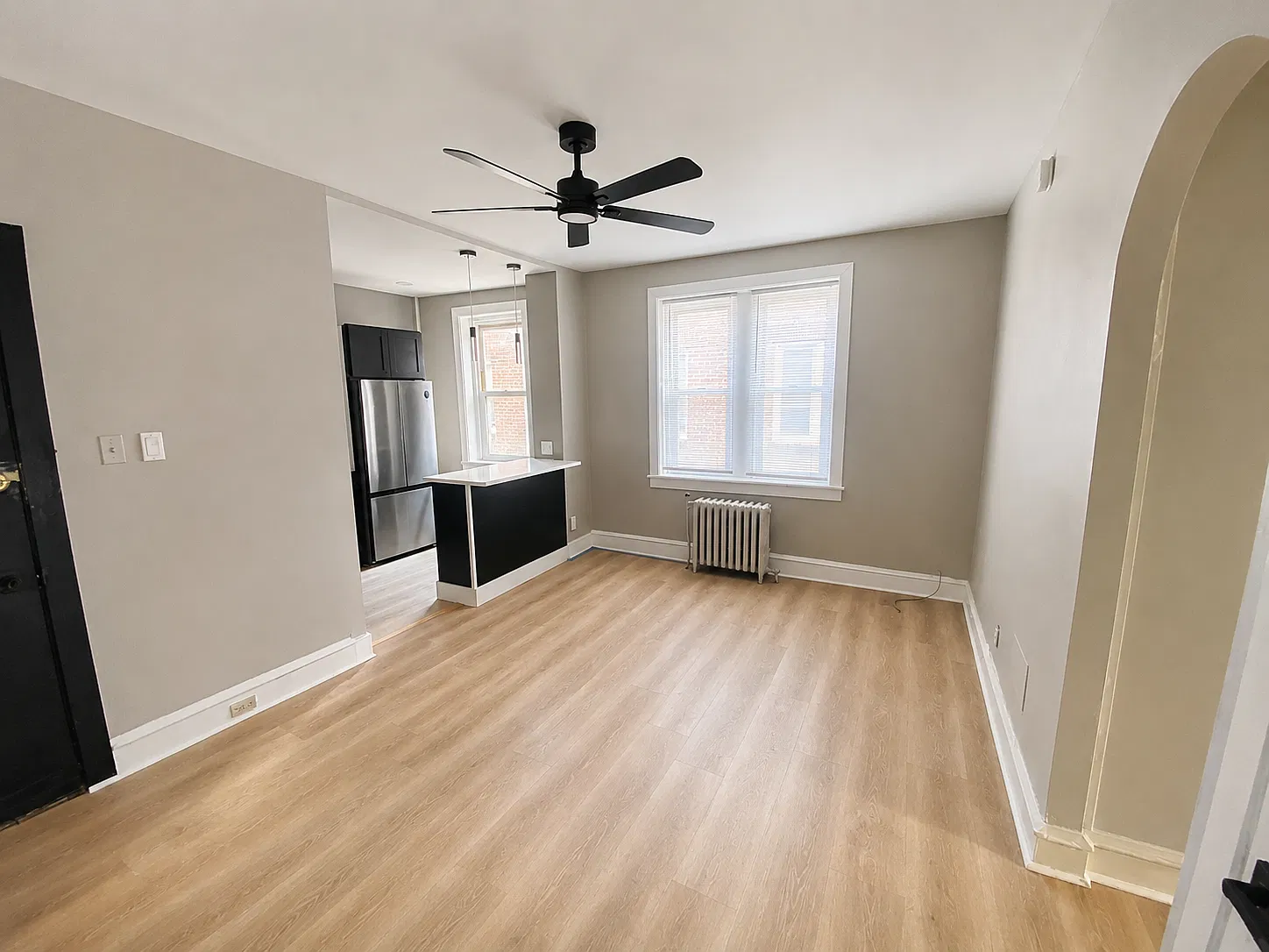 Gilham Apartments — Photo 1