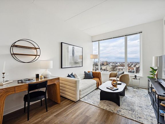 5th image of 573 N 5th St #206